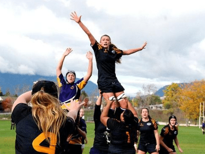rugby-players-in-lineout